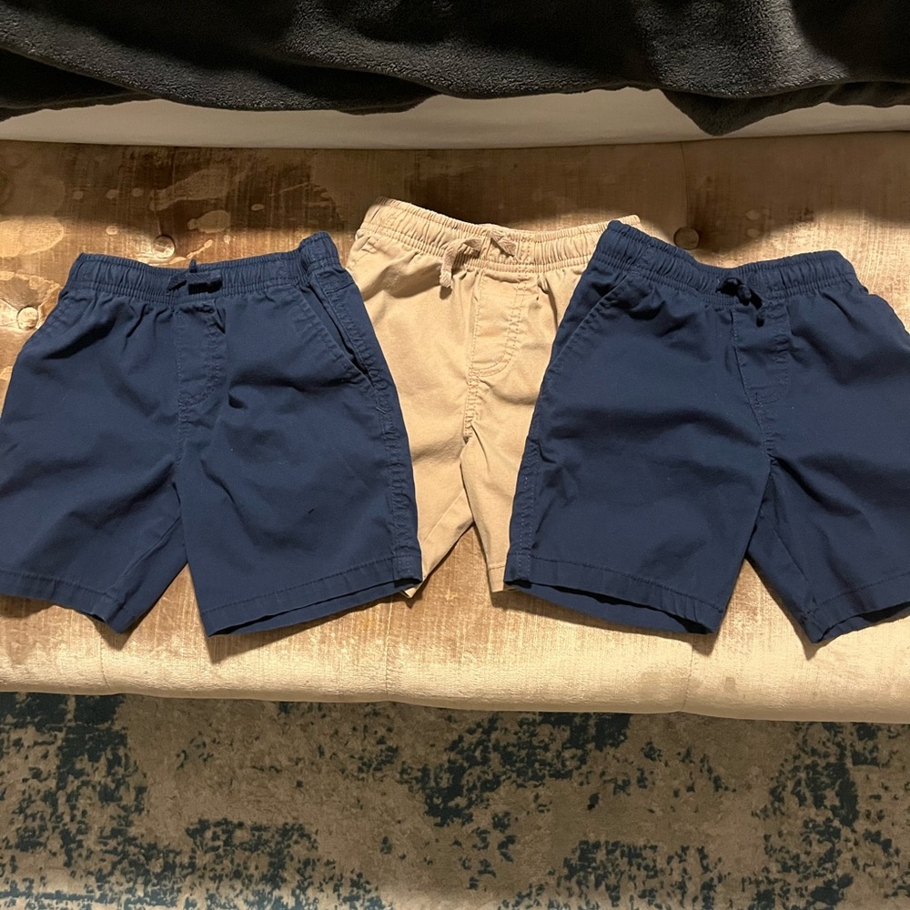 Wonder Nation 3 pairs of shorts youth xs 4/5 navy and khaki